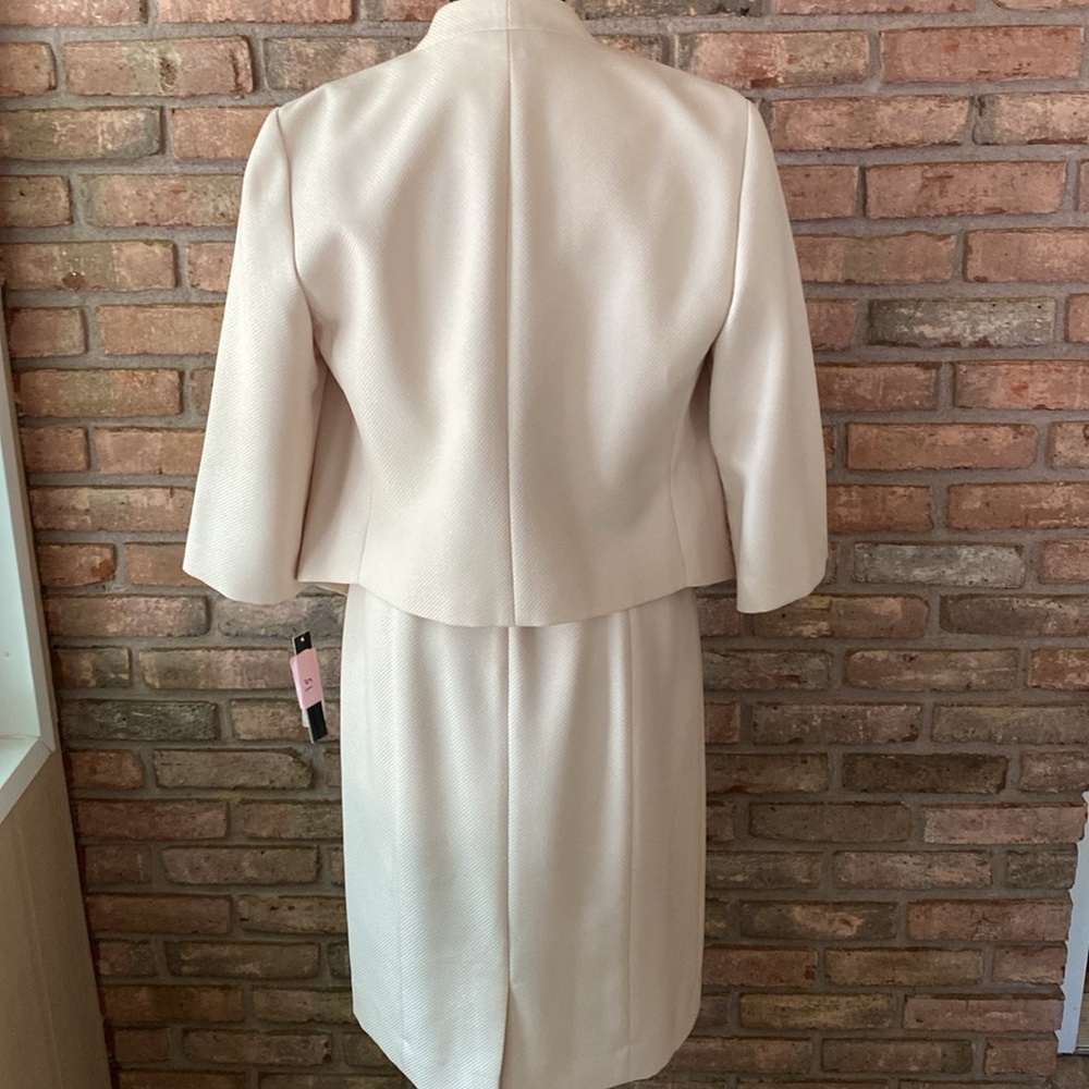 Alex Marie Cream and Gold Chain Detail Dress and Jacket Size 6 NWT - Picture 9 of 14
